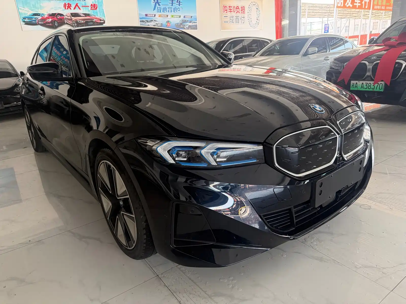 Фото 3 - BMW i3