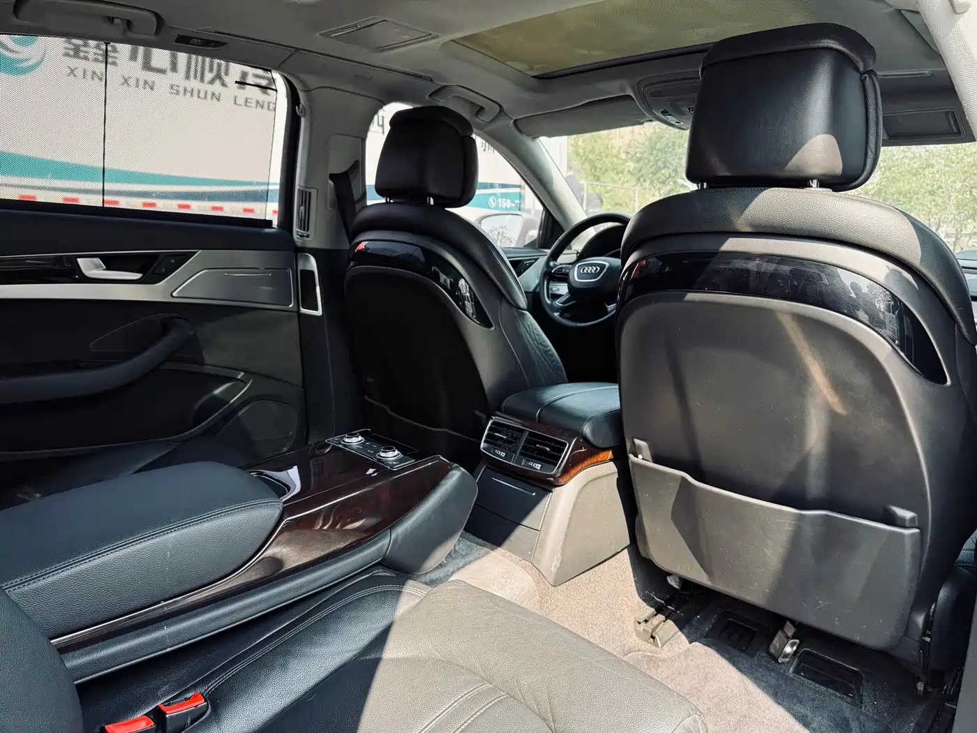 Audi A8 2014 A8L 45 TFSI quattro Comfort фото 22