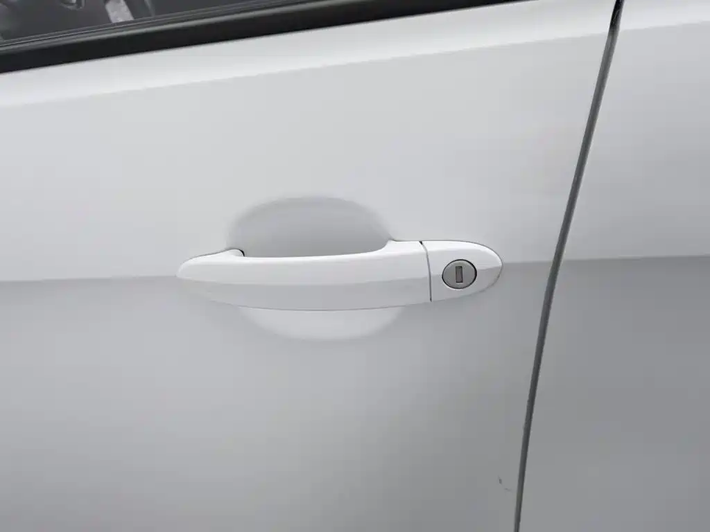 Photo 18 - Volkswagen Jetta