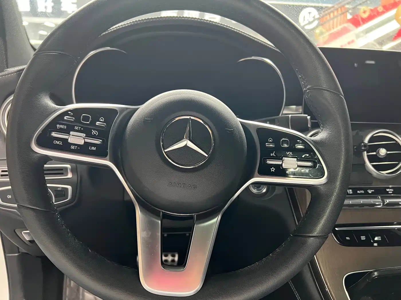 Mercedes-Benz GLC 2022 Model GLC 300 L 4MATIC Dynamic Edition фото 4