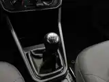 Photo 13 - Volkswagen Jetta