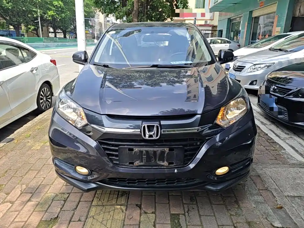 Photo 3 - Honda Vezel
