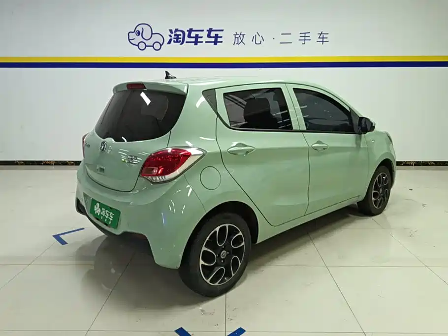 Фото 3 - Changan Benben E-Star