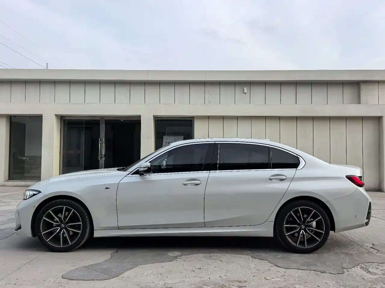 BMW 3 Series 2024 325Li M Sport Package фото 5