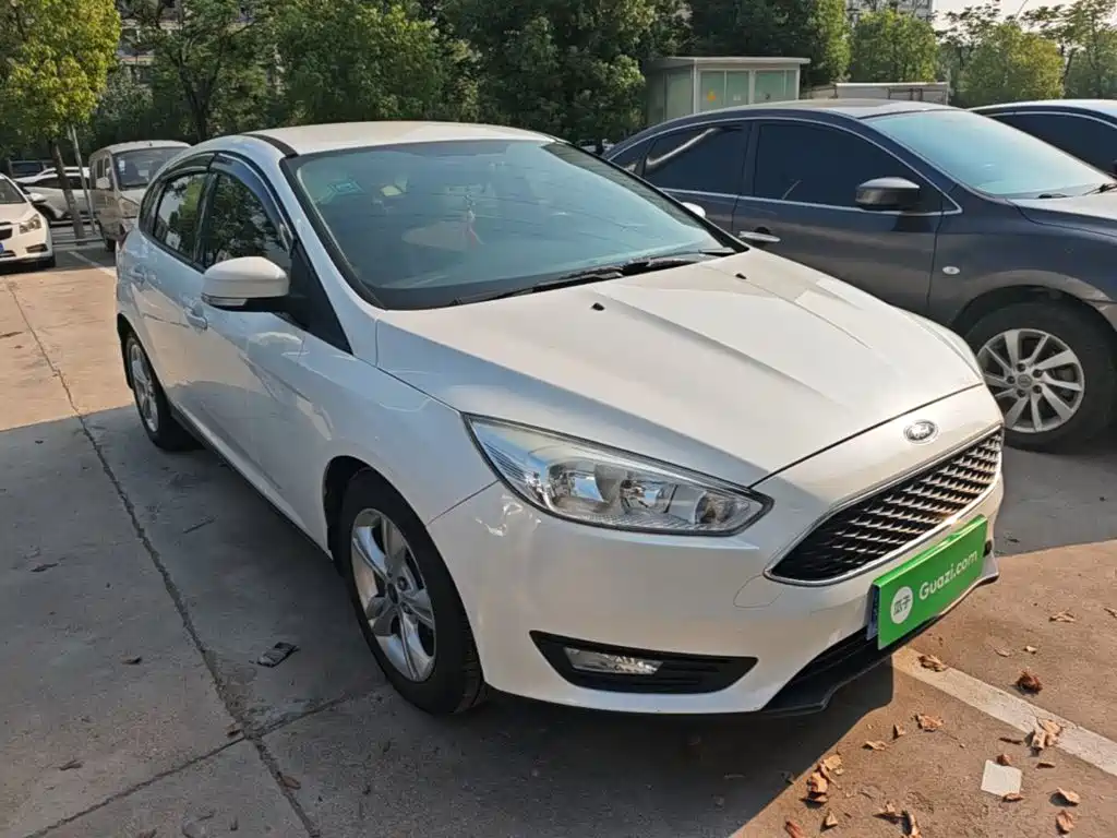 Фото 4 - Ford Focus