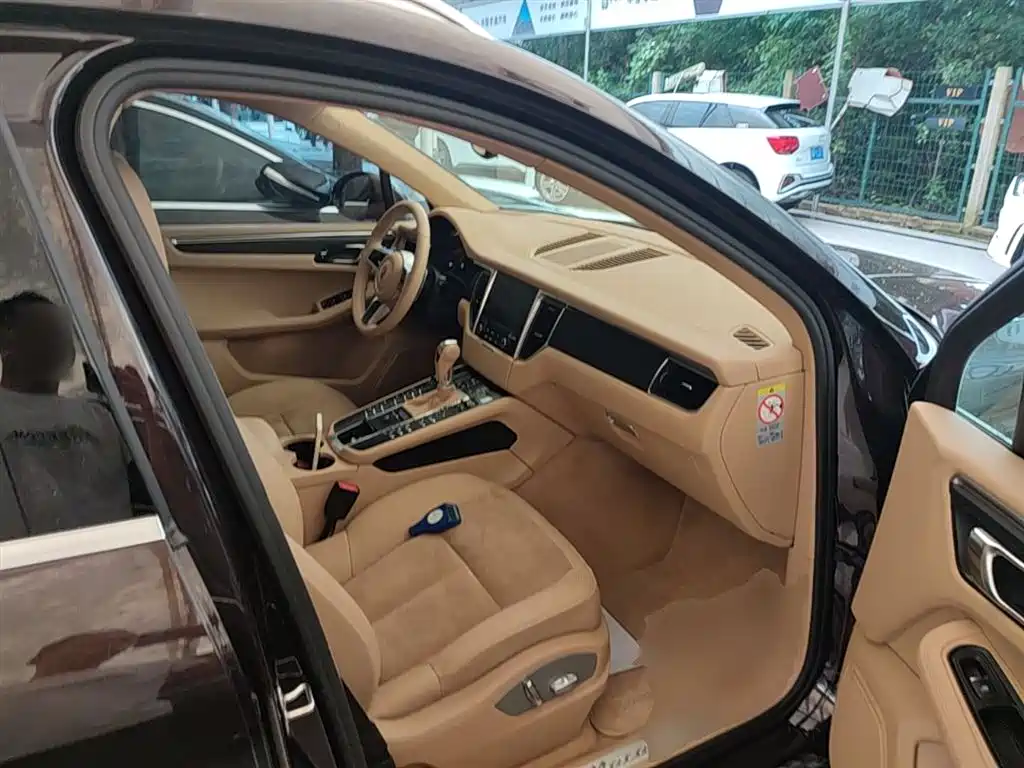 Porsche Macan 2017 Macan 2.0T фото 25