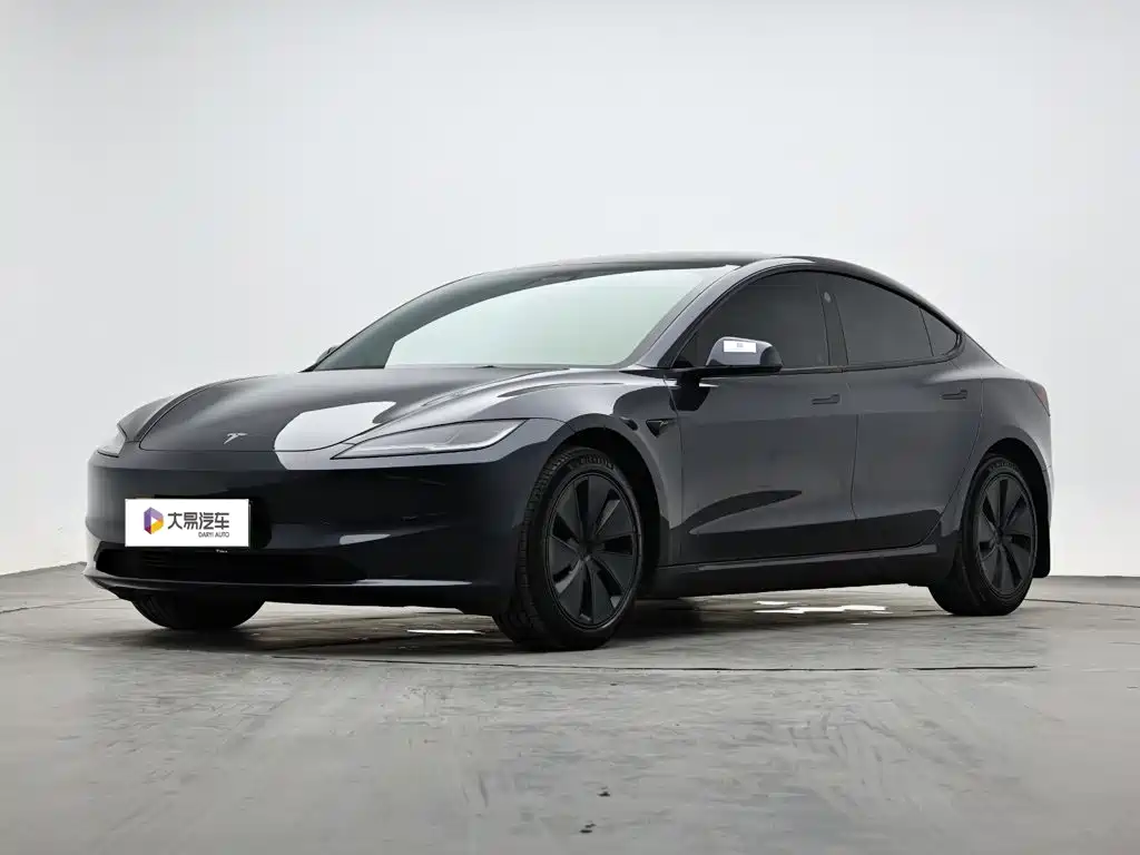 Tesla Model 3 2023