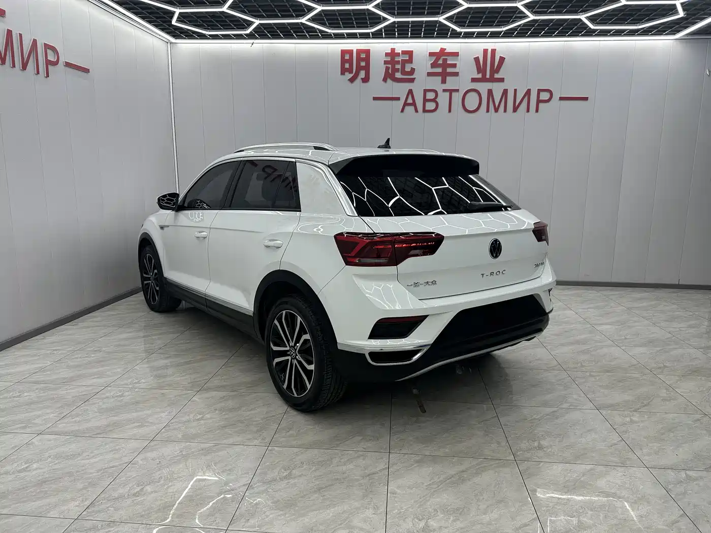 VOLKSWAGEN T-ROC EXPLORING SONGS