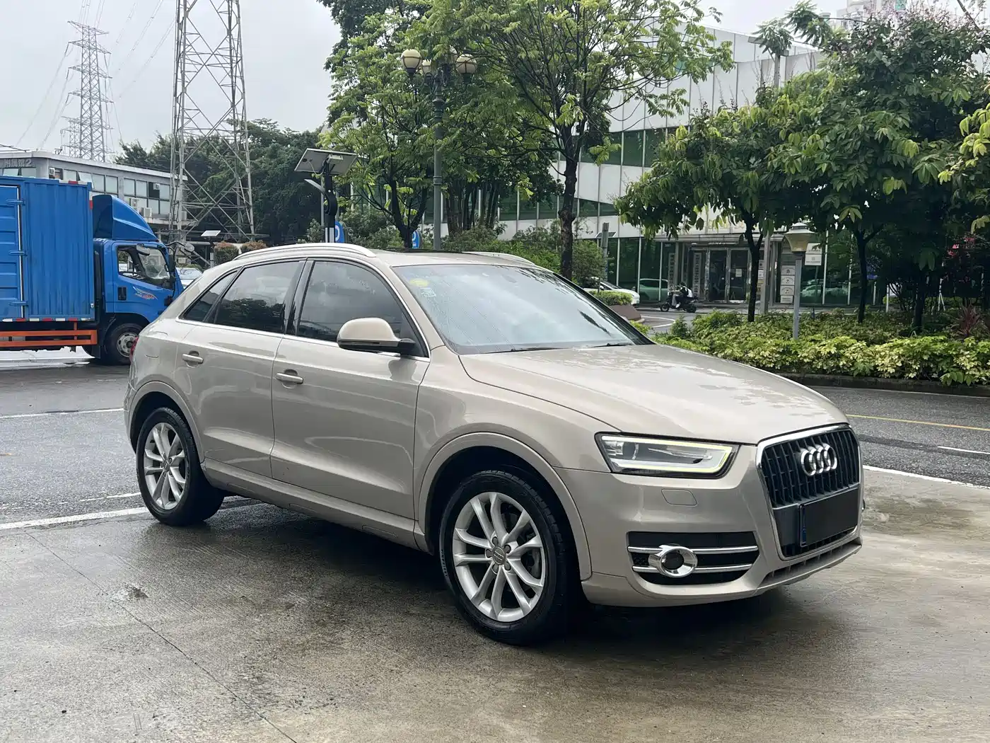 Фото 2 - Audi Q3