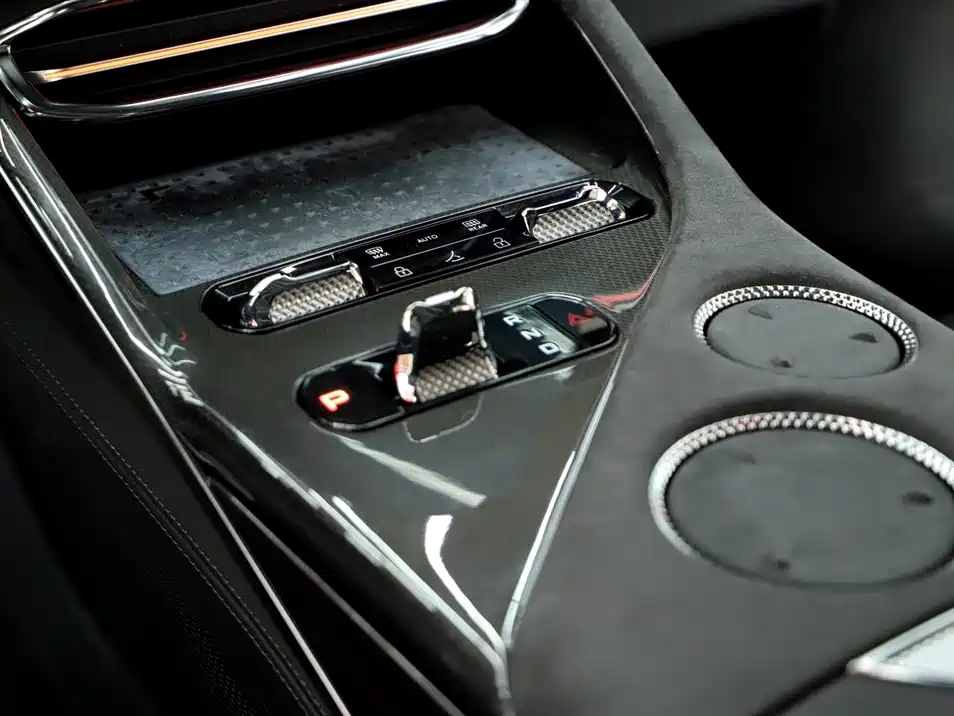 LOTUS SPORTS CAR ELETRE