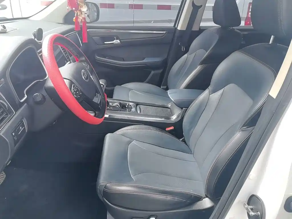 SWM Motor SWM G05 2021 2021 PRO 1.5T Automatic Luxury 7-seater