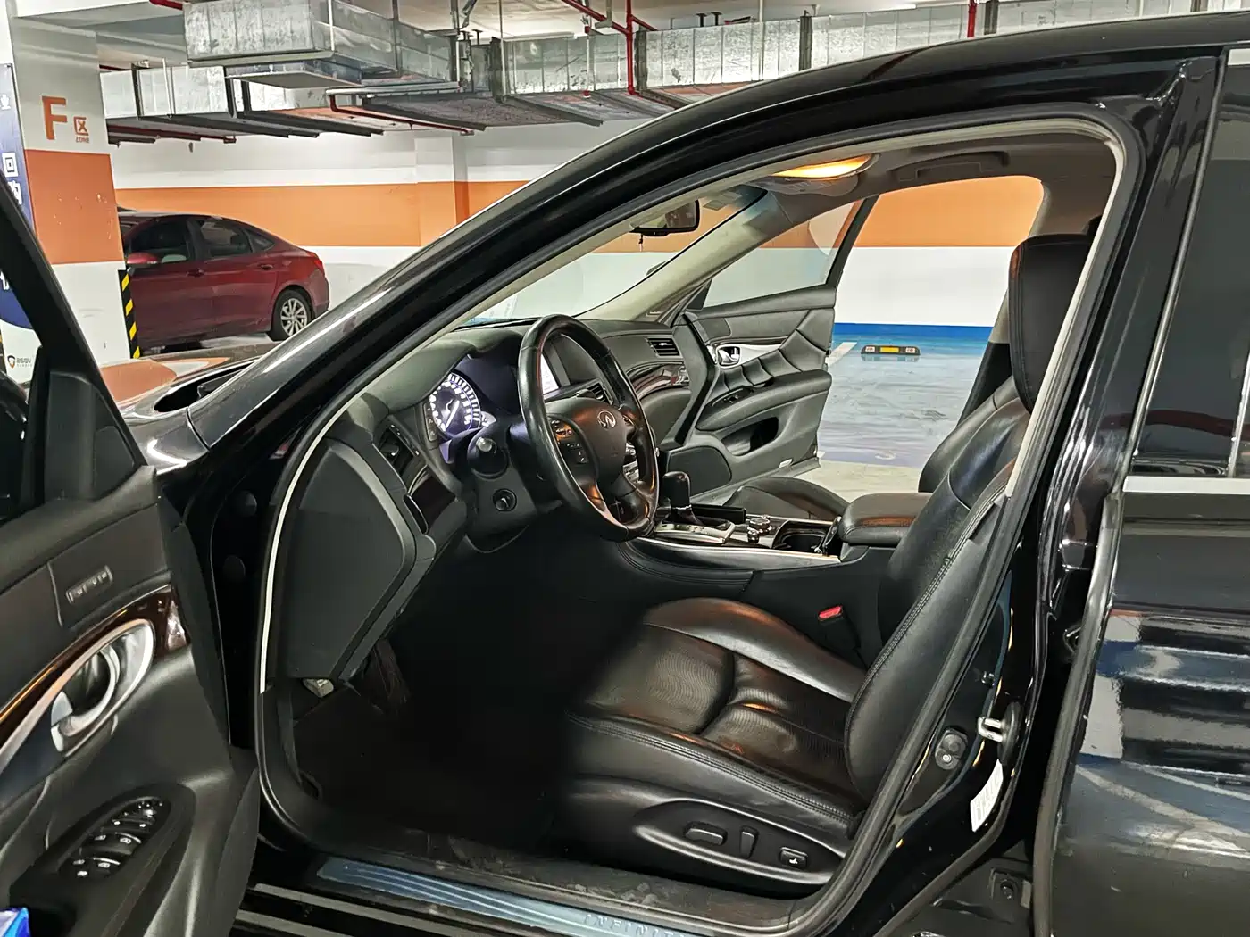Infiniti Q70 2013 Q70L 2.5L Premium фото 10