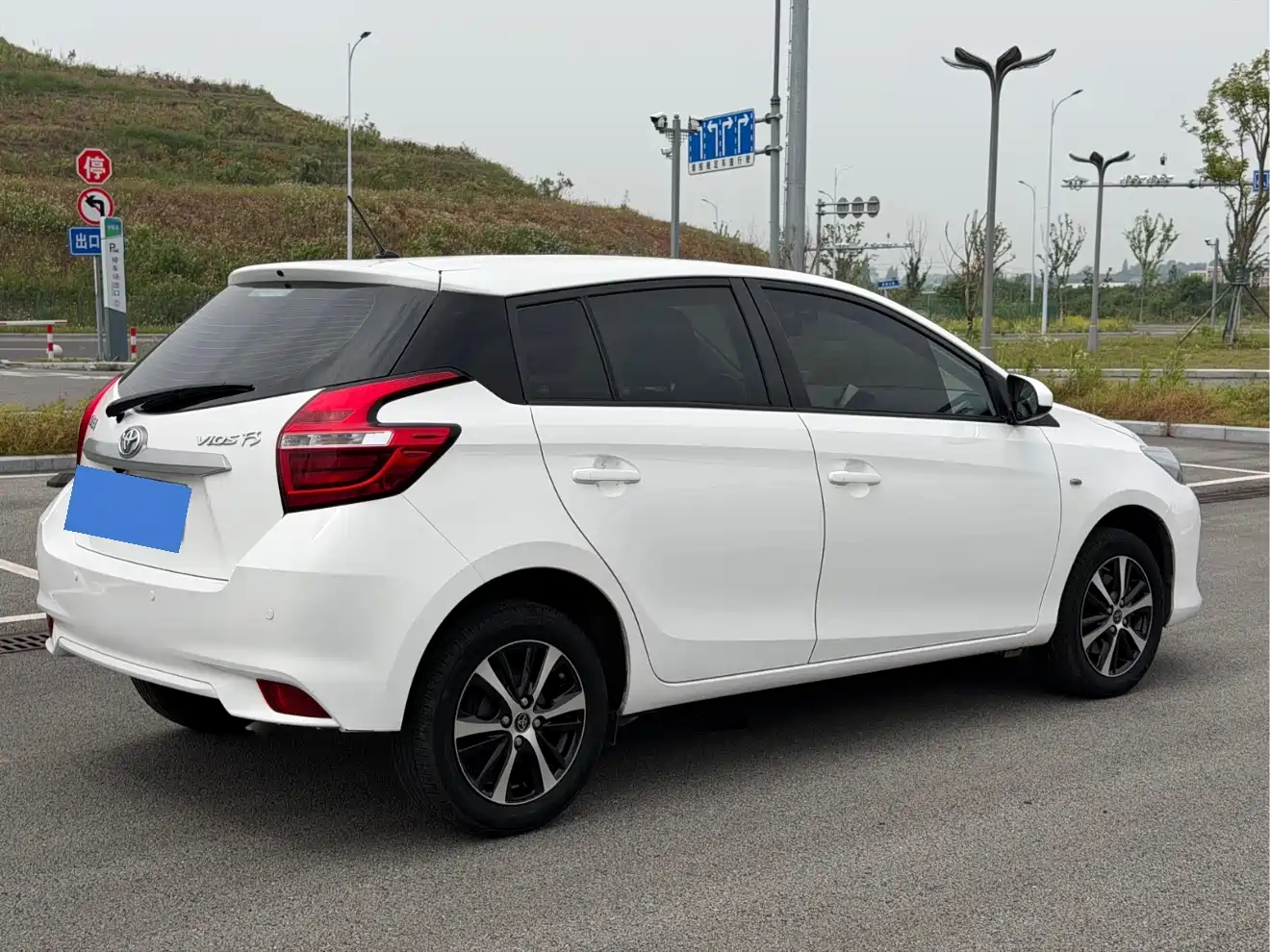 Toyota Vios FS 2019 1.5L CVT Fengchi Edition фото 4