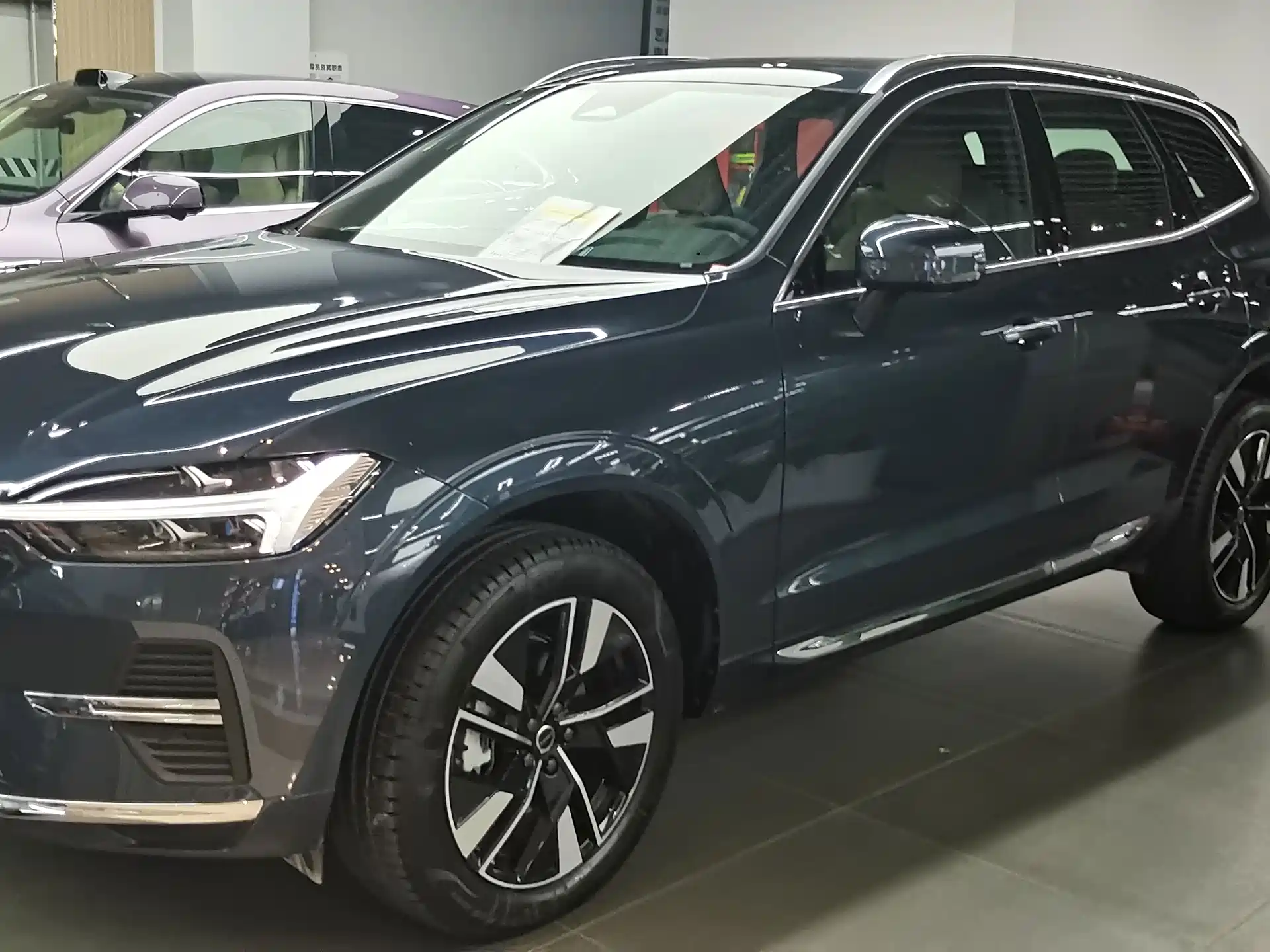 Фото 2 - Volvo XC60
