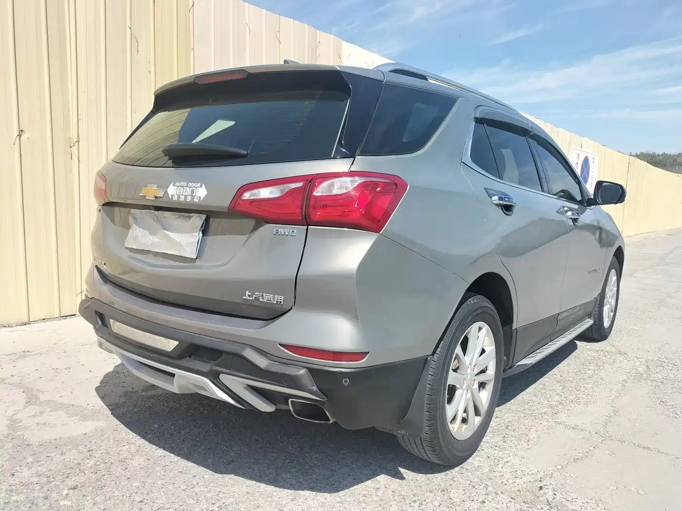 Chevrolet Equinox 2018 550T Automatic 4WD Pioneer Edition фото 9