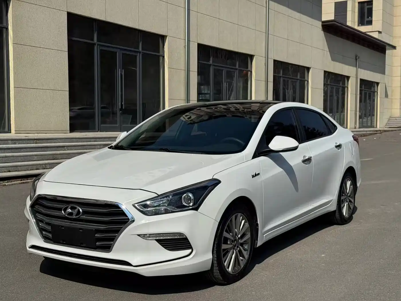Hyundai Mistra 2017 1.6T Automatic Smart GLS (China V) фото 2