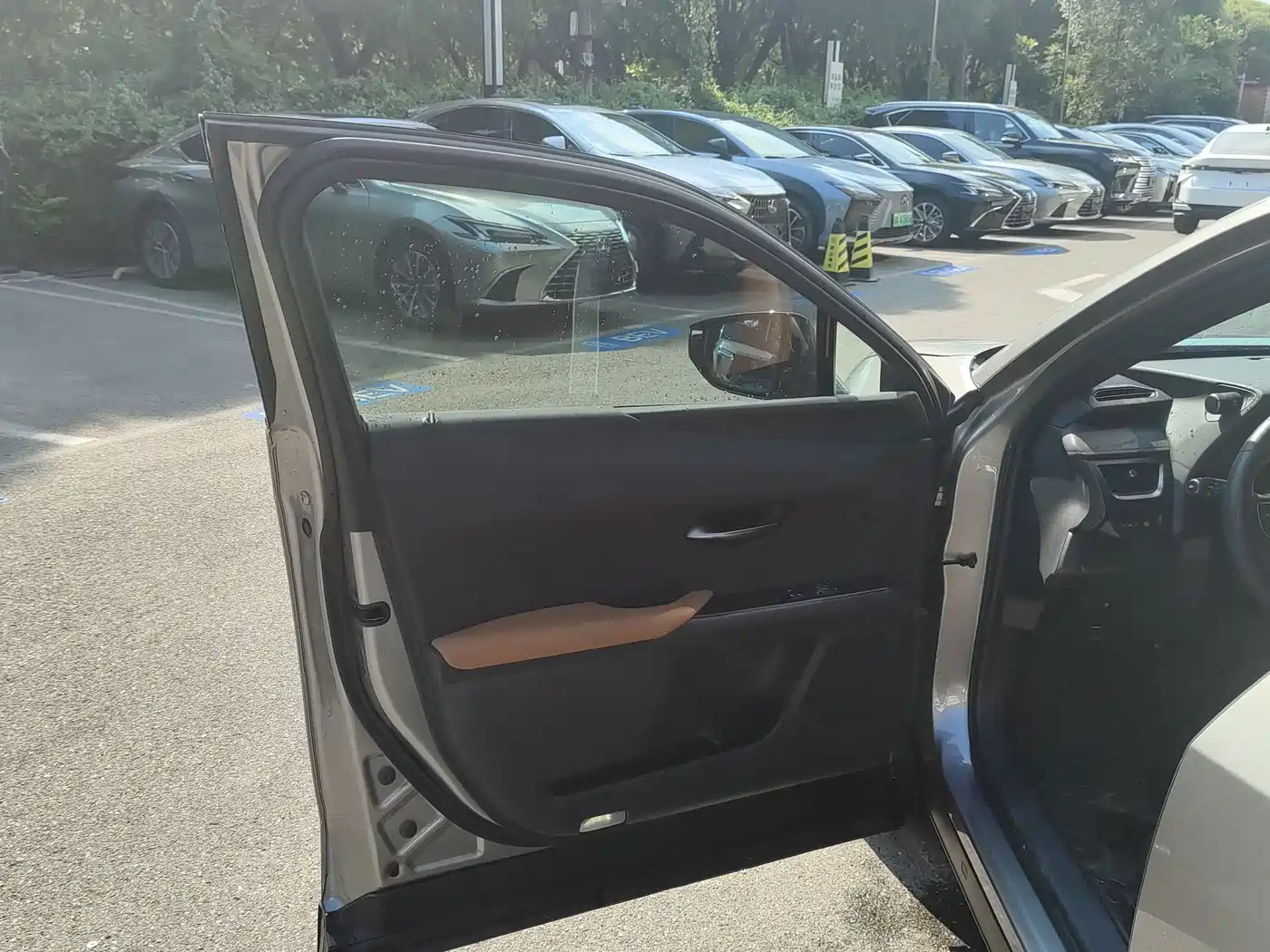 Lexus UX 2020 2020 260h Explore Fun Edition
