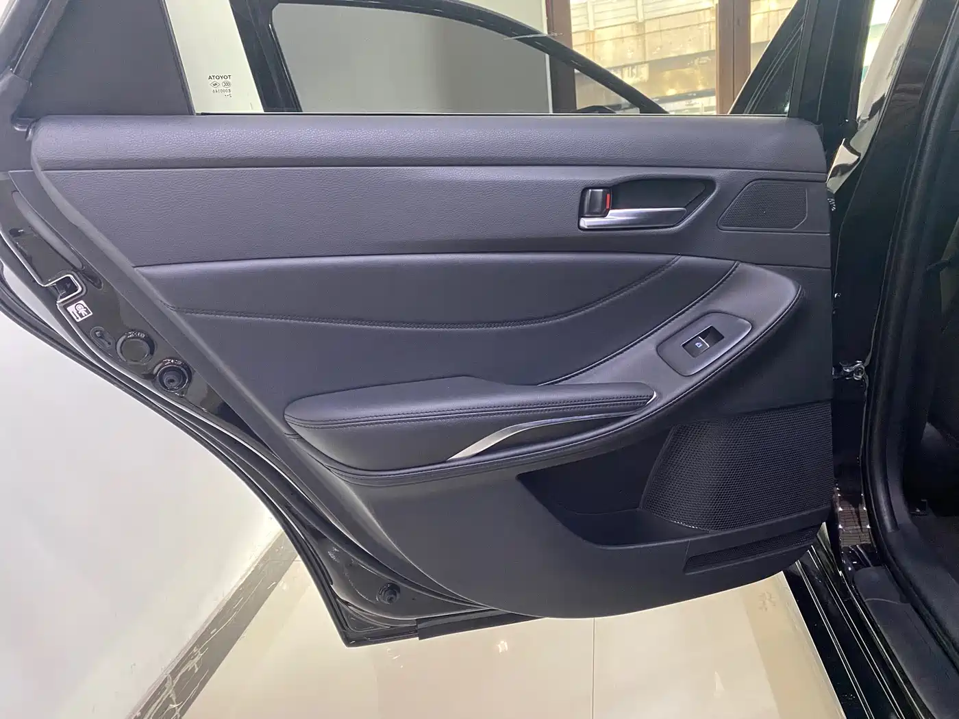 Toyota Avalon 2023 2.5L Luxury Edition фото 13