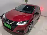 Photo 2 - Nissan Tiida