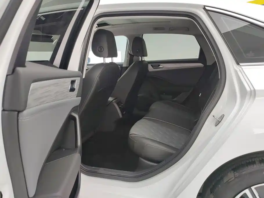 Volkswagen Sagitar, миниатюра 11