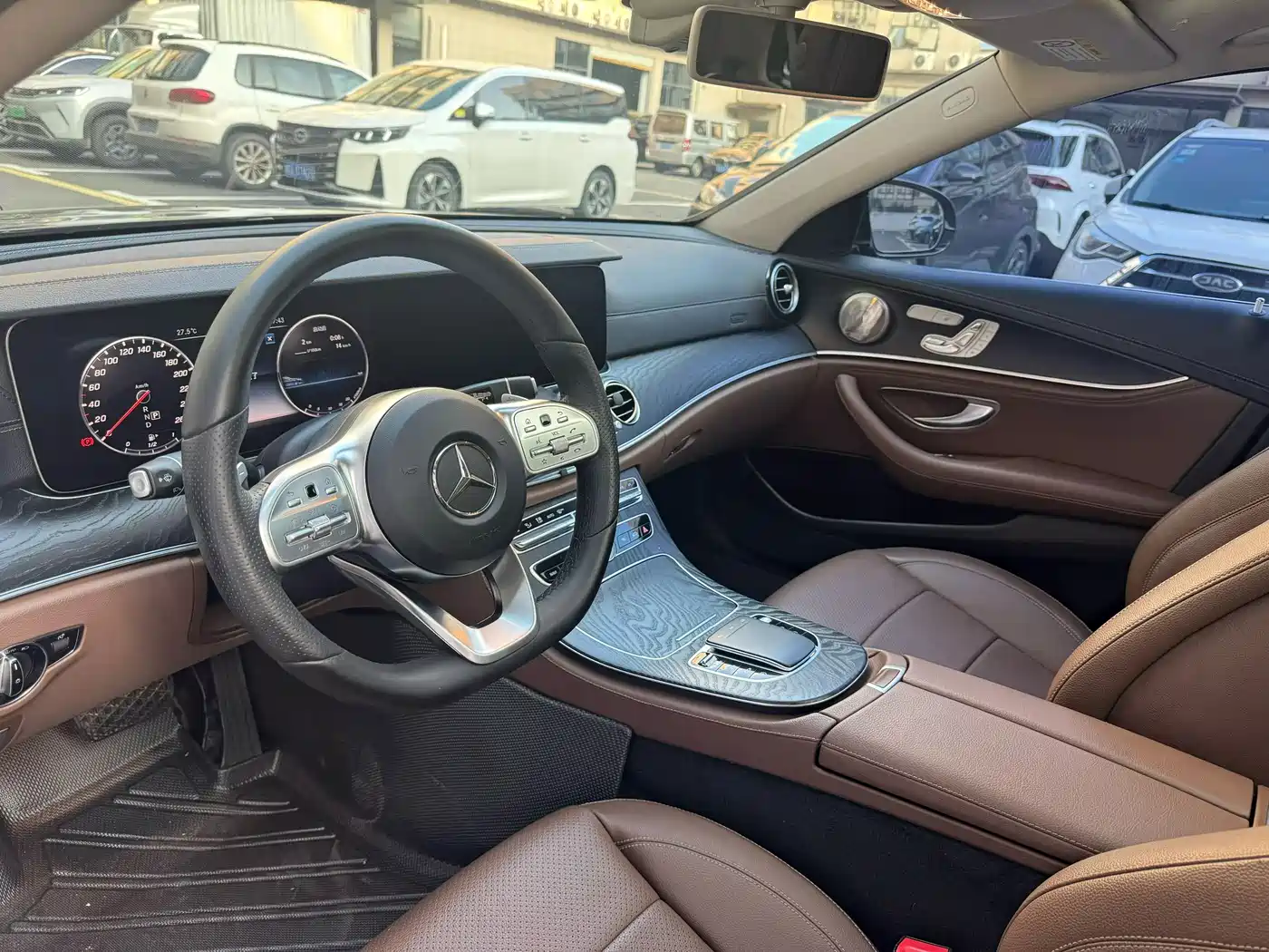 Mercedes-Benz E-Class 2019 E 300 L Sport Luxury фото 5