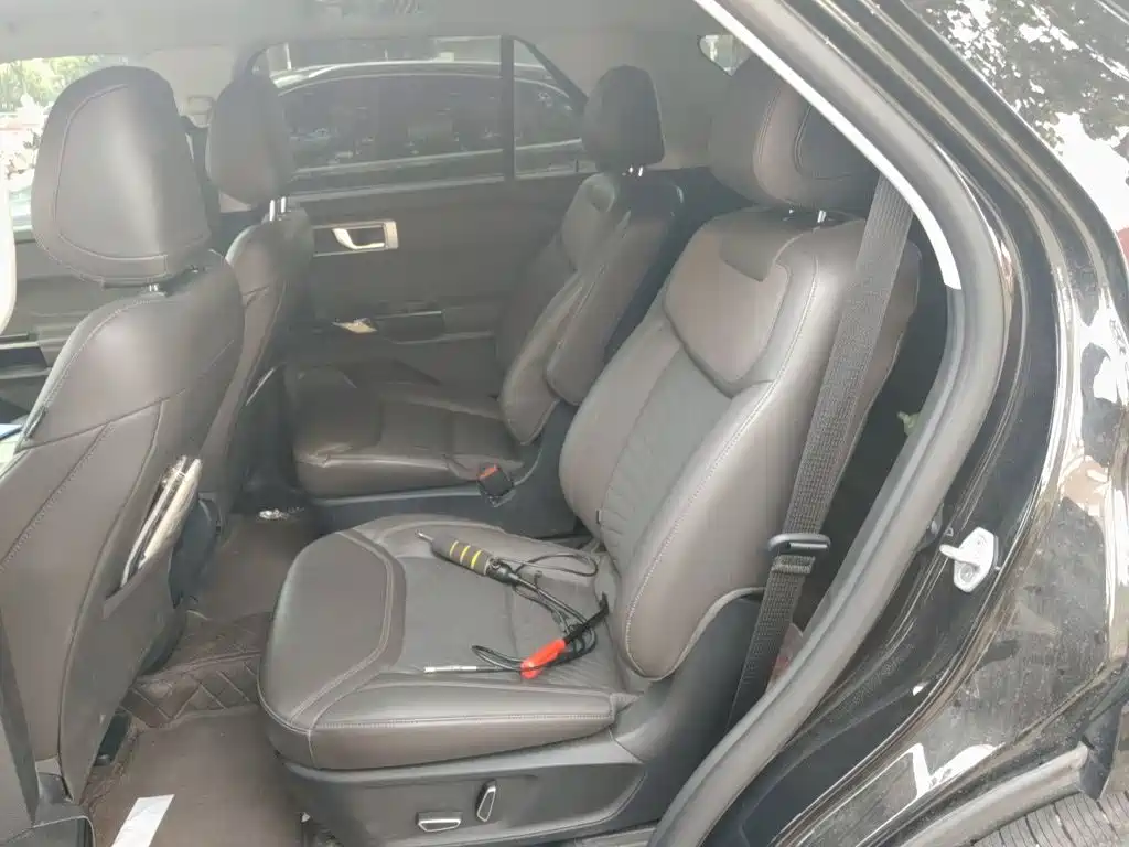 Ford Explorer 2025 2024 2.3T EcoBoost AWD Titanium Edition 6-Seater