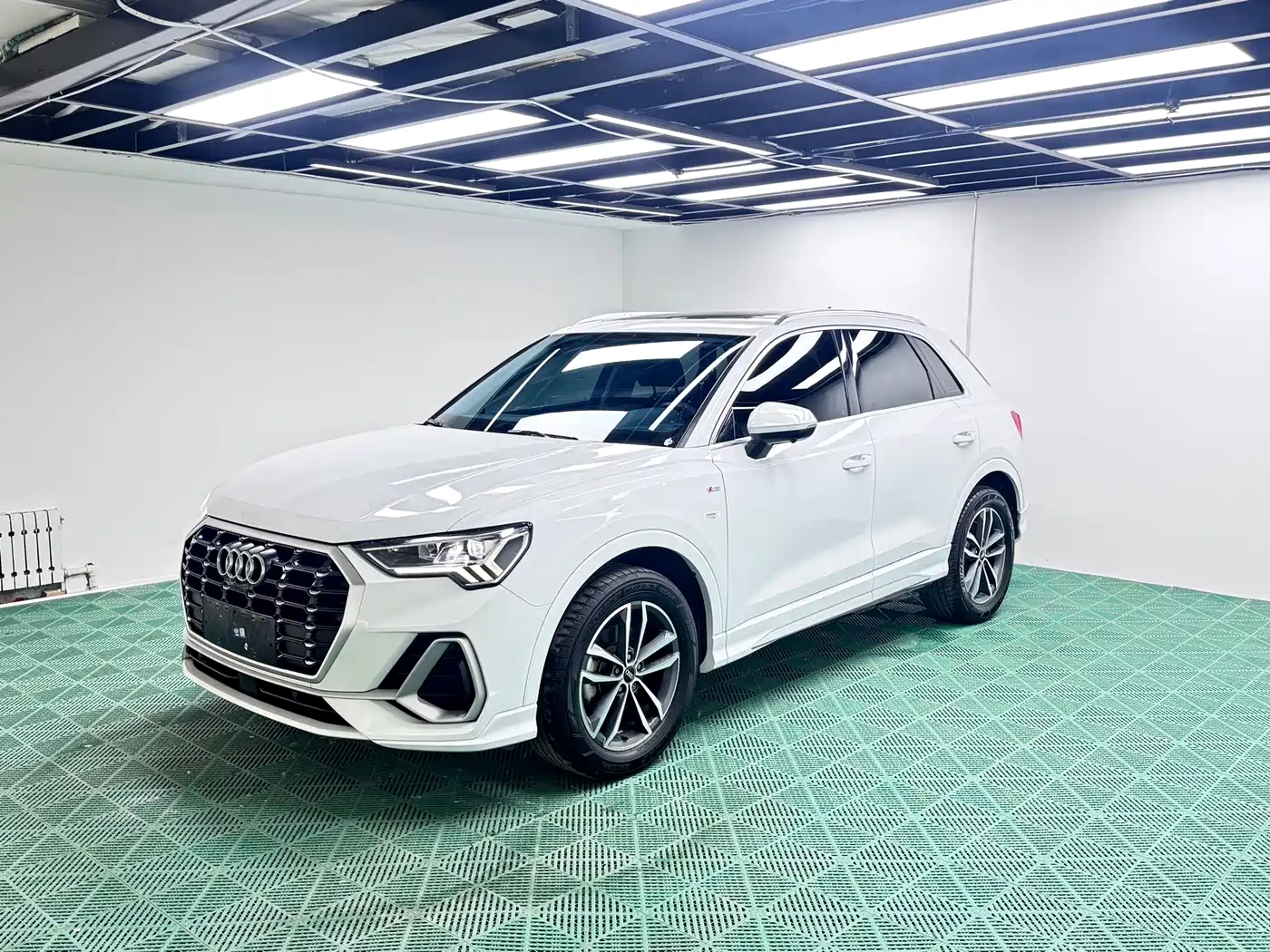 Audi Q3 2023 35 TFSI Progressive Dynamic (1.4T)