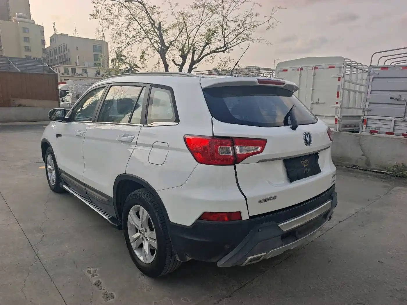 CHANGAN CS75