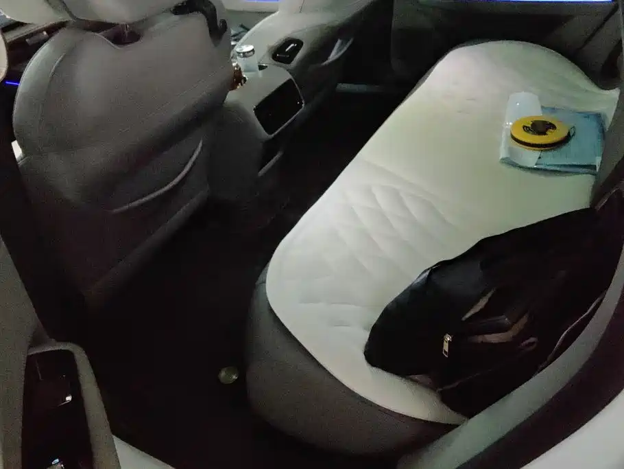 Geely Galaxy Galaxy Xingyao 8 2025 2025 130km EM-i Premium Edition