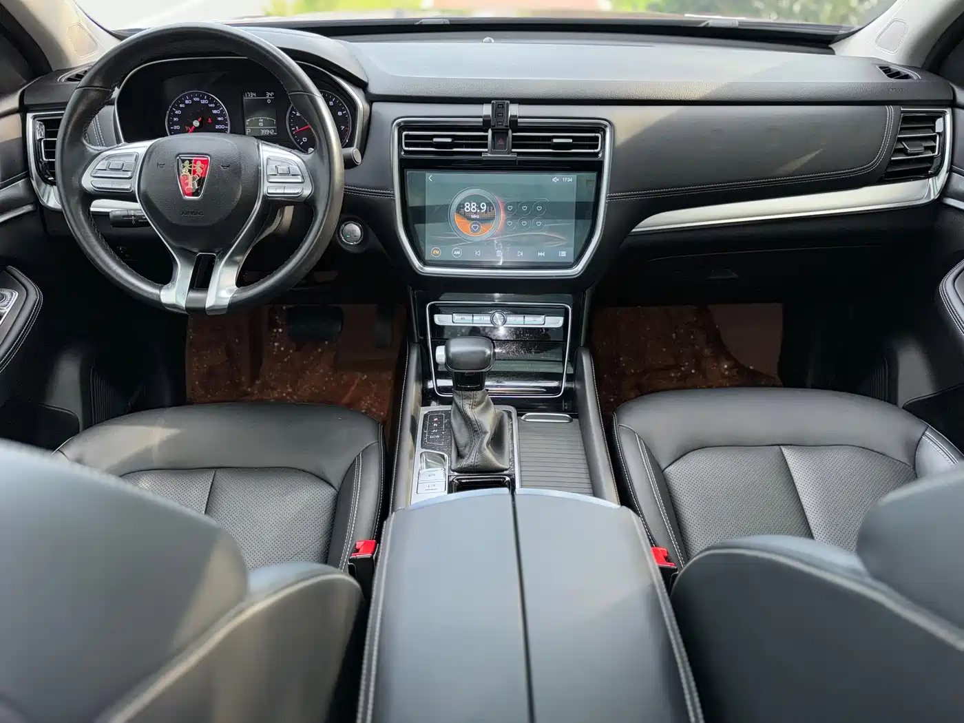 Roewe RX8 2019 2018 30T 2WD Flagship Edition