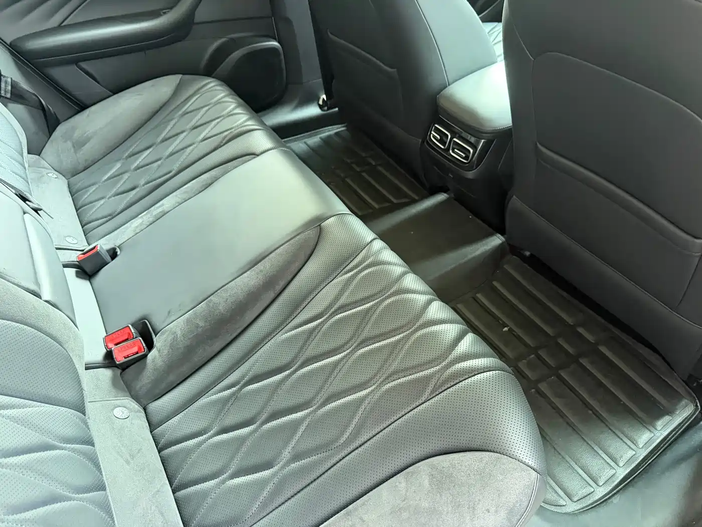 Фото 5 - Roewe D7