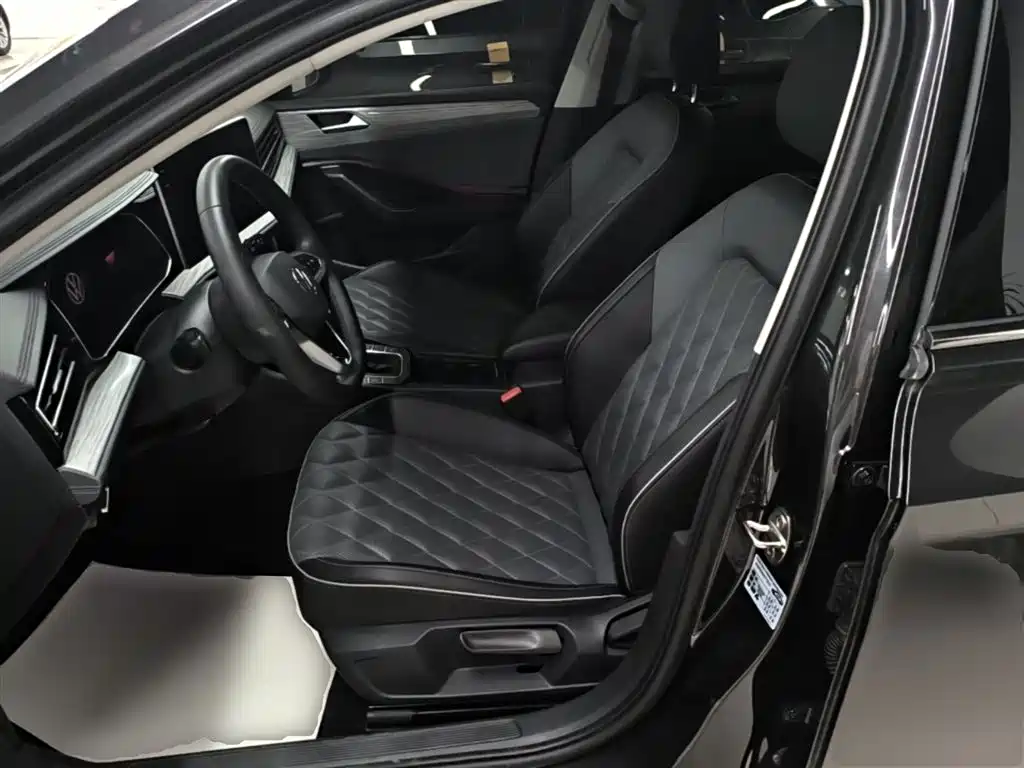 Volkswagen Sagitar 2023 300TSI DSG Surpassing Edition фото 15