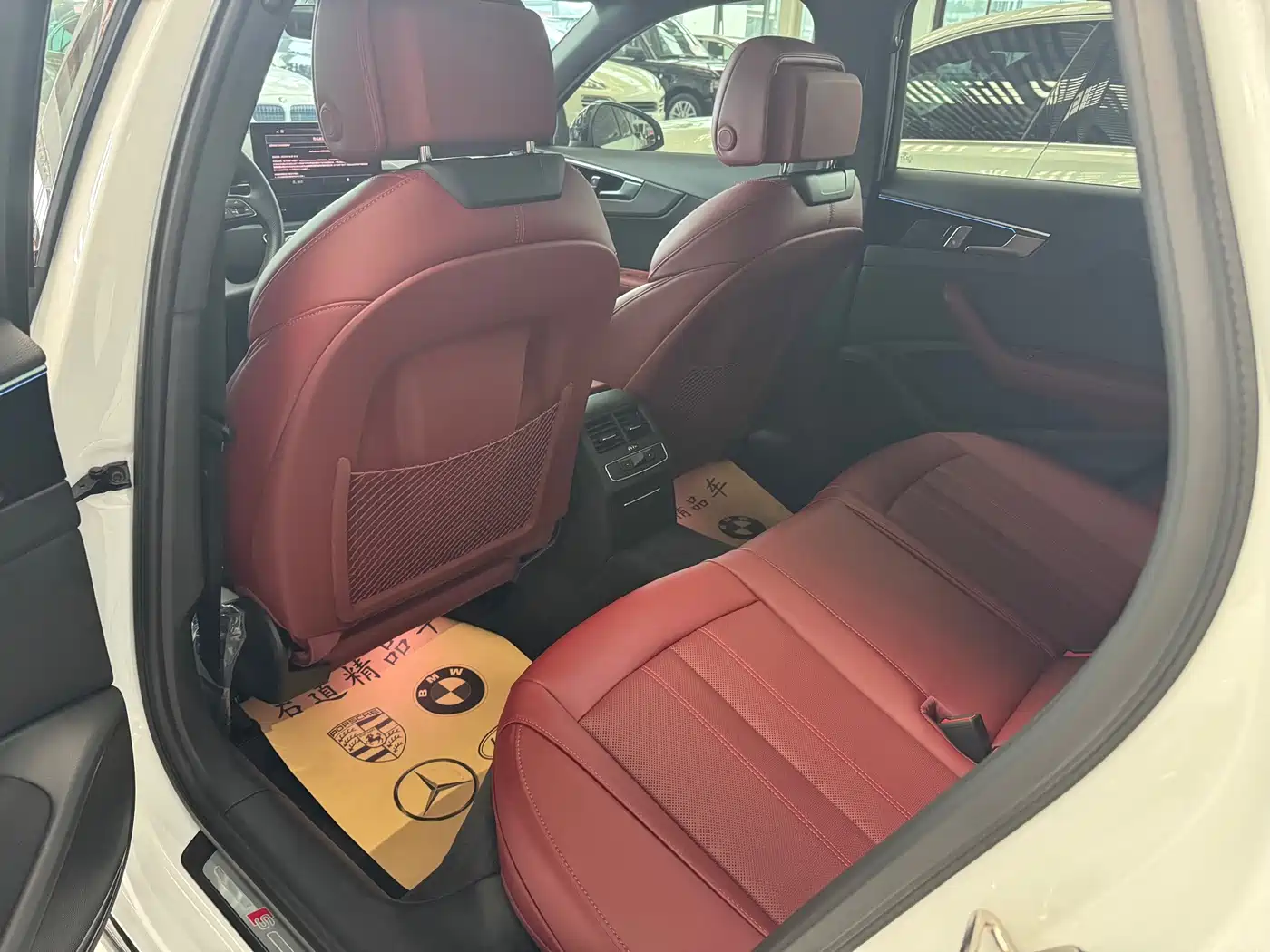 Audi A4L 2025 2025 2 Million Celebration Edition 40 TFSI Luxury Dynamic
