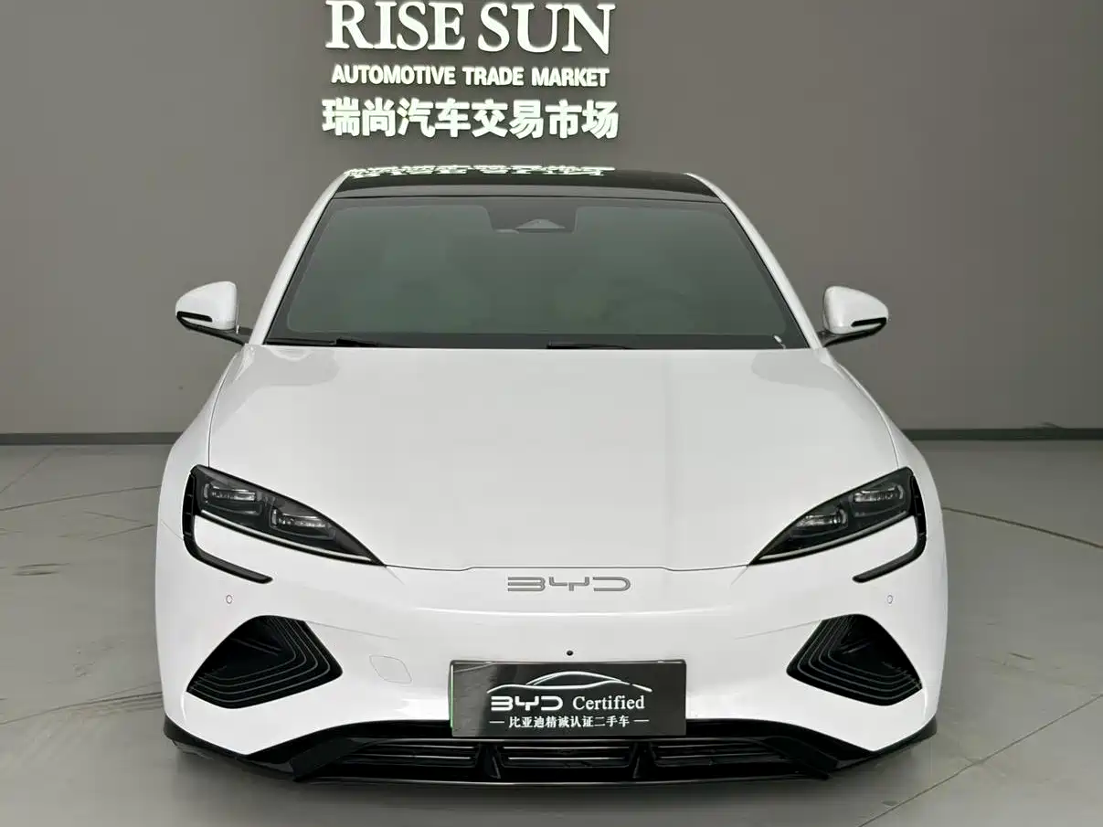 BYD Seal 2023 Champion Edition 550km Premium фото 2