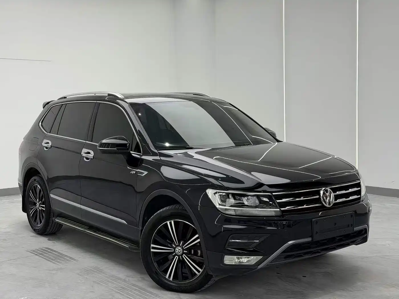 Volkswagen Tiguan L 2019 330TSI Automatic 2WD Panorama Comfort Edition China VI фото 3