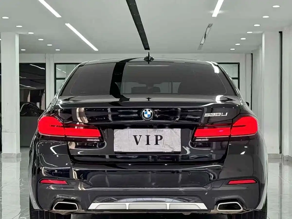 Фото 8 - BMW 5 Series