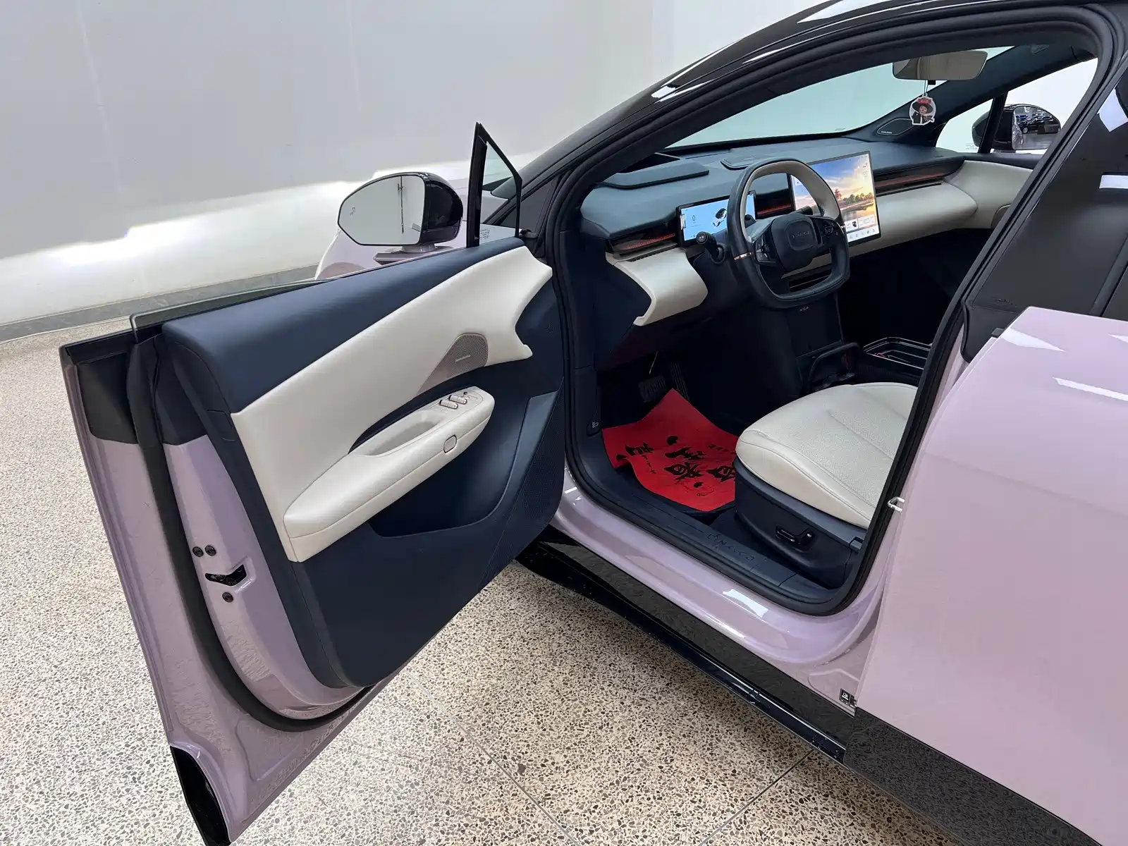 Фото 12 - Lynk & Co Z20