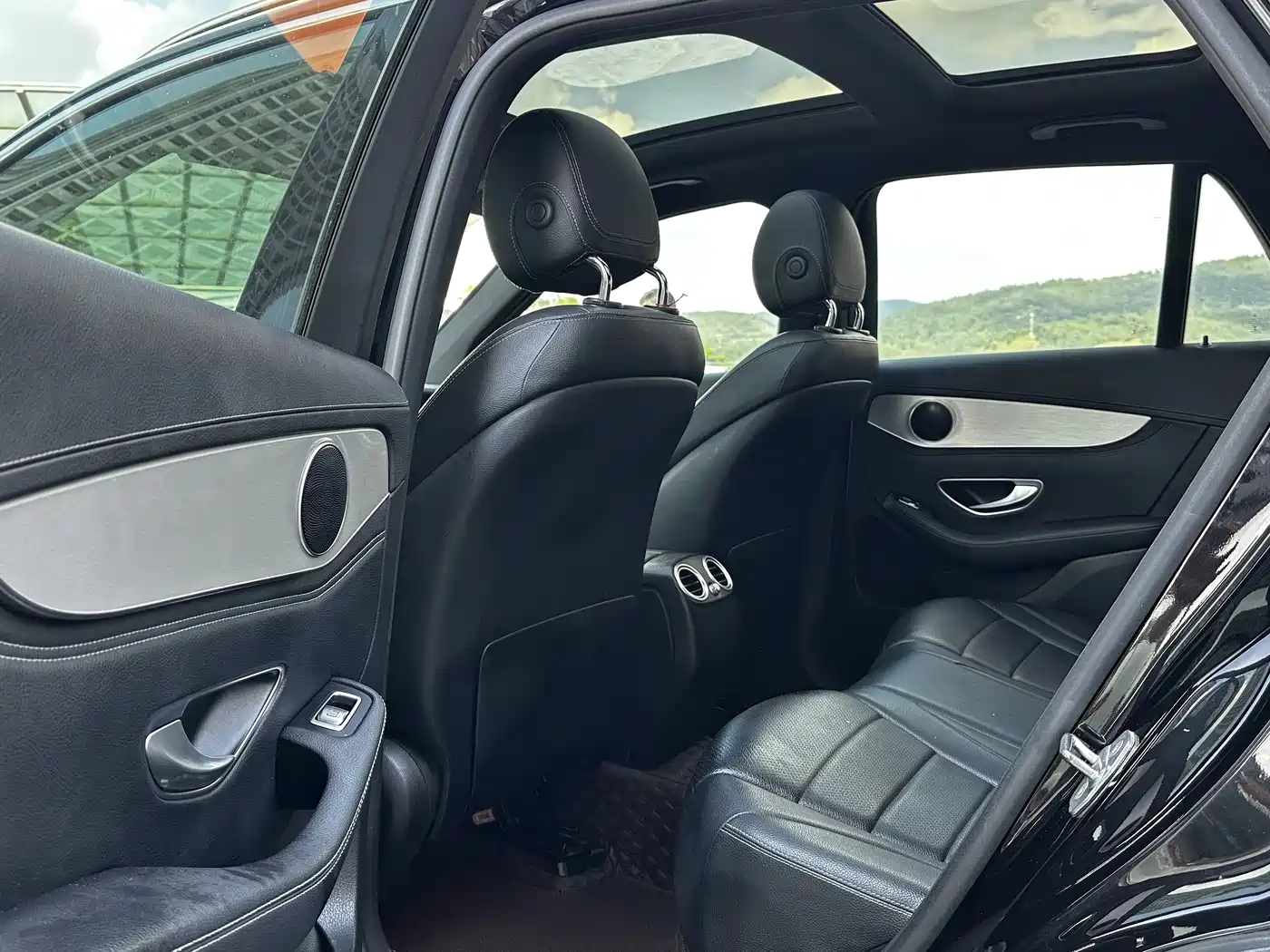 Mercedes-Benz GLC 2017 GLC 200 4MATIC фото 8