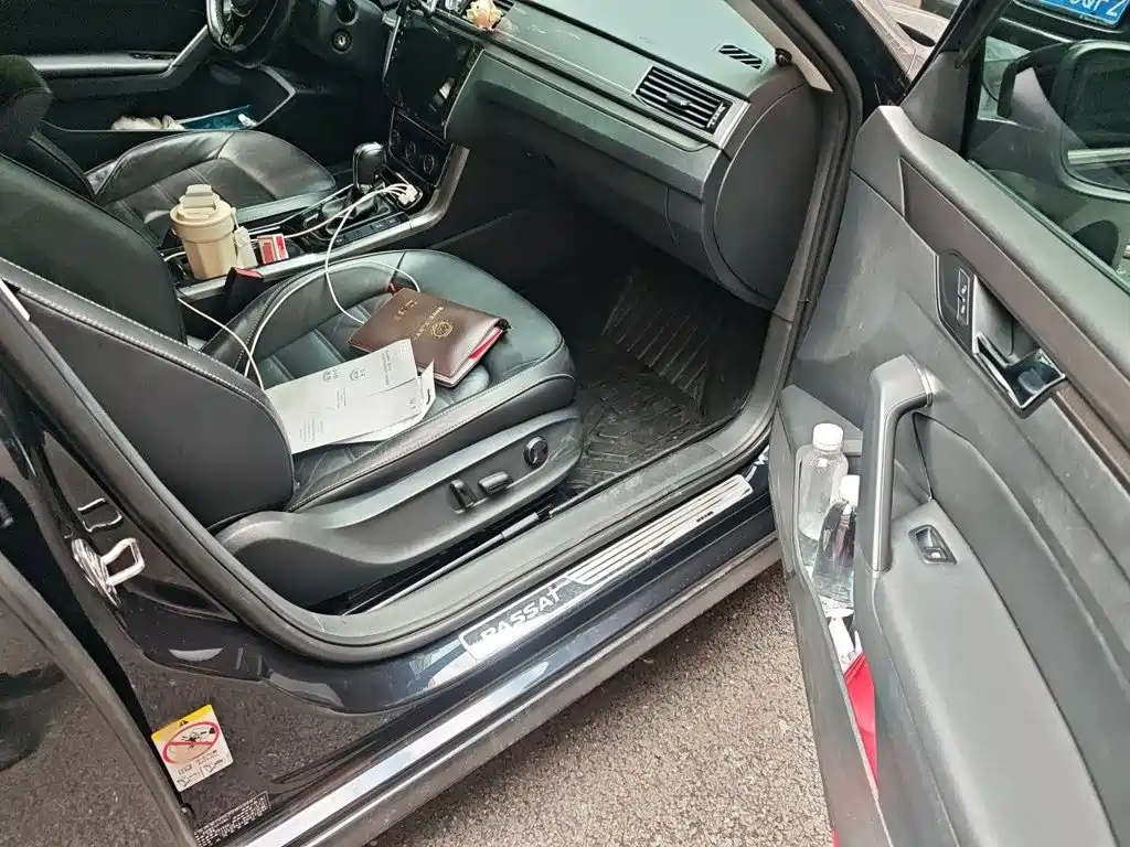 Фото 20 - Volkswagen Passat