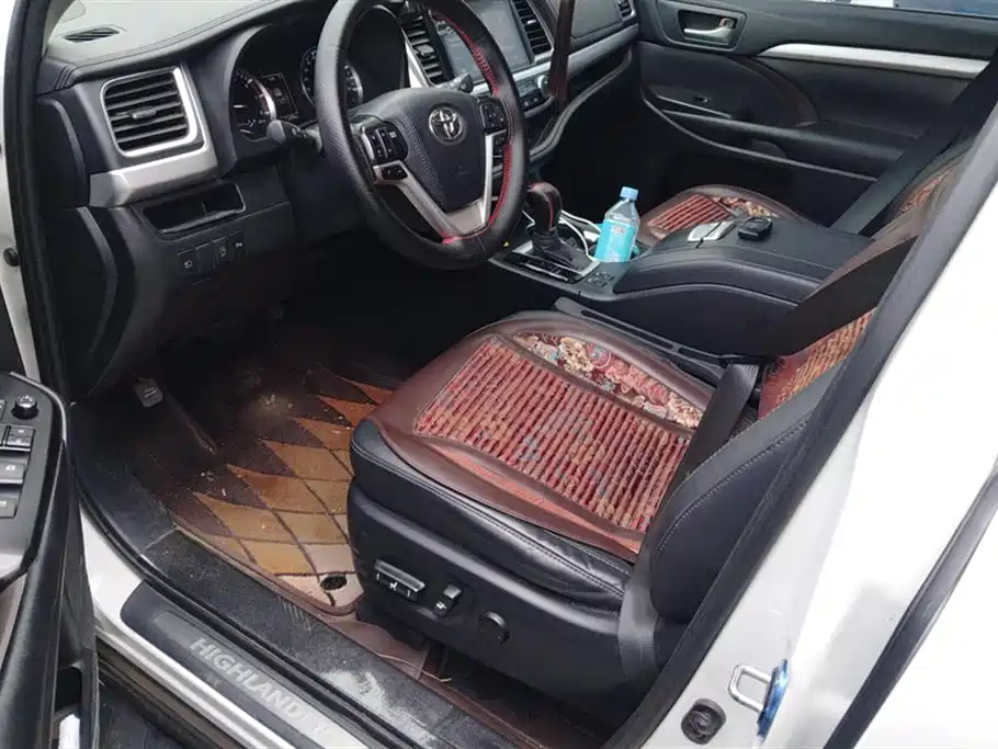 Toyota Highlander 2021 2.0T AWD Luxury 7-Seater фото 9