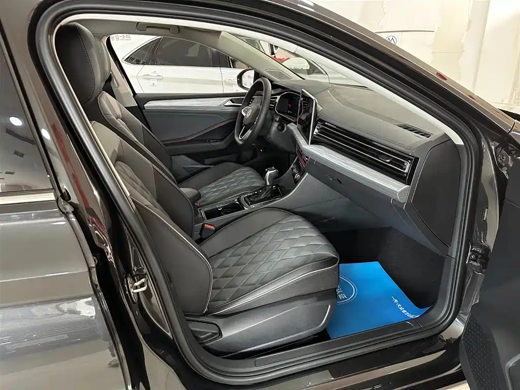 Volkswagen Sagitar 2025 300TSI DSG Surpass Edition фото 29