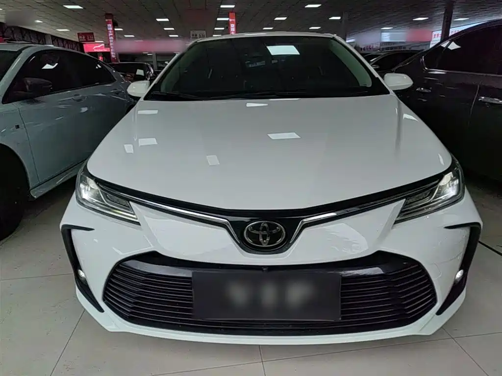 Toyota Corolla 2021 TNGA 1.5L CVT Elite Edition фото 3