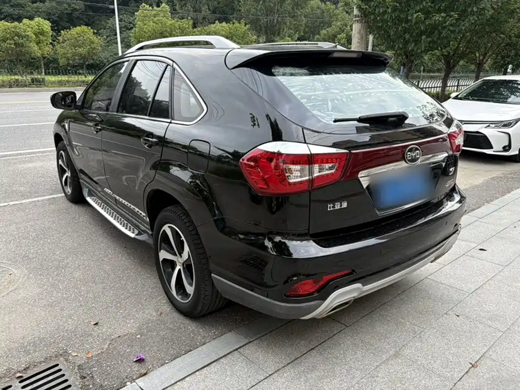 BYD S7 2015 2015 2.0T Upgrade Automatic Premium