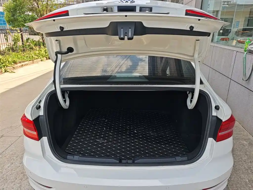 Volkswagen Lavida 2019 1.5L Automatic Trend Edition China VI фото 19