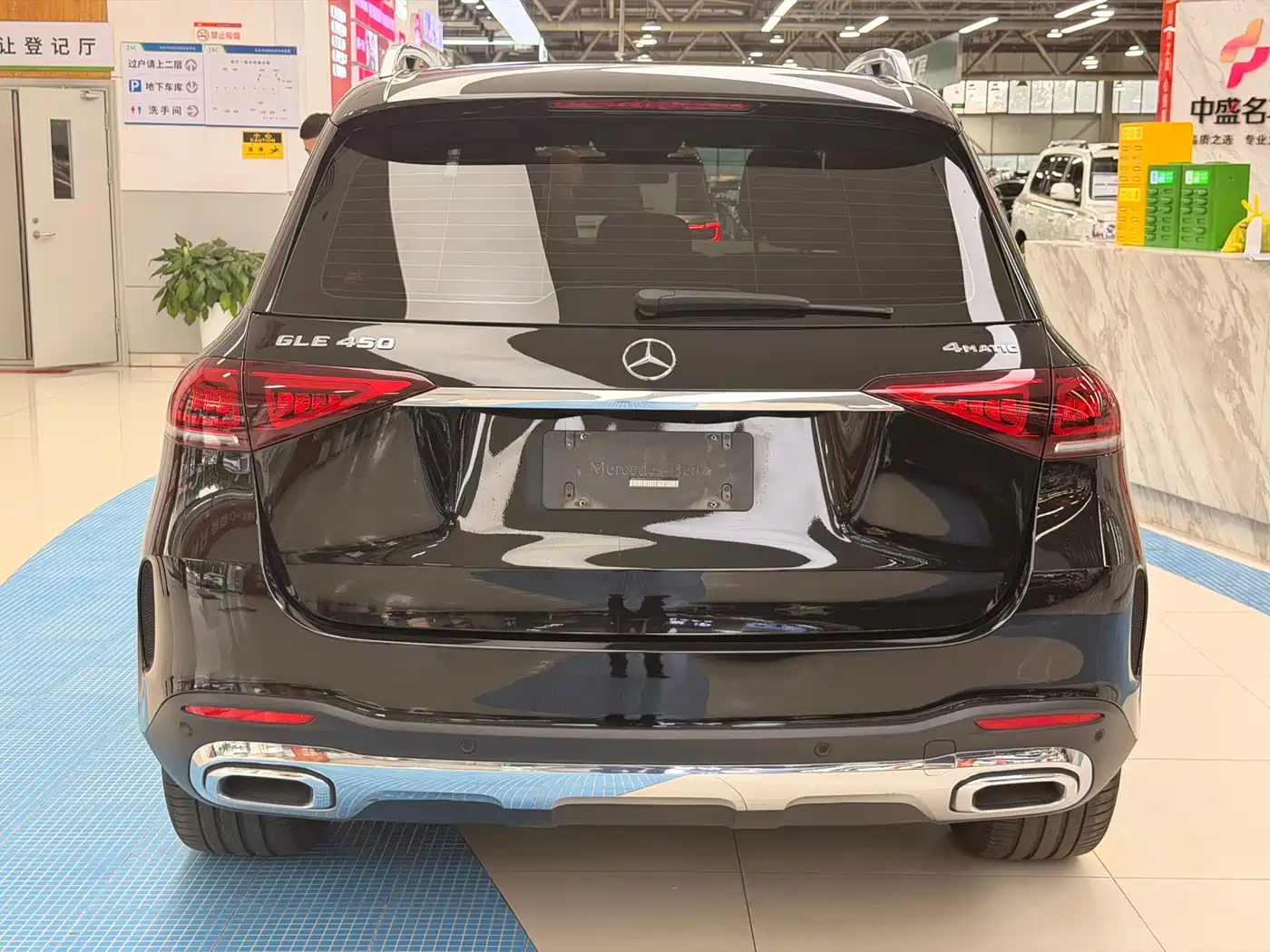 Mercedes-Benz GLE 2023 GLE 450 4MATIC Fashion фото 12