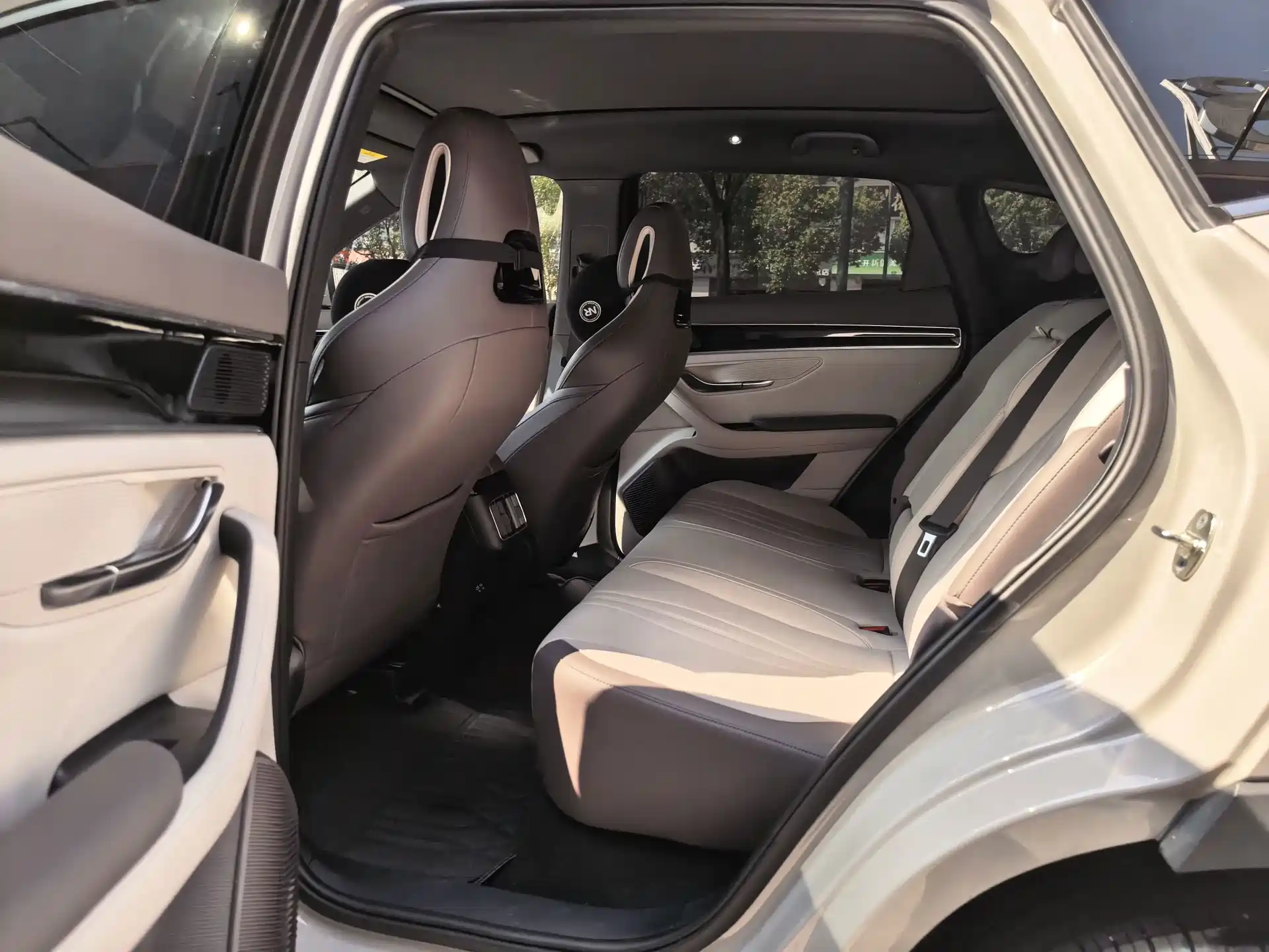 Photo 13 - BYD Song PLUS PHEV