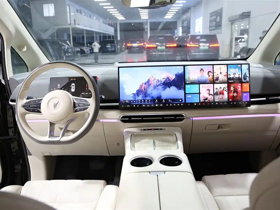 Voyah Auto Voyah Dreamer 2025 PHEV 4WD Kunpeng Premium Edition фото 18