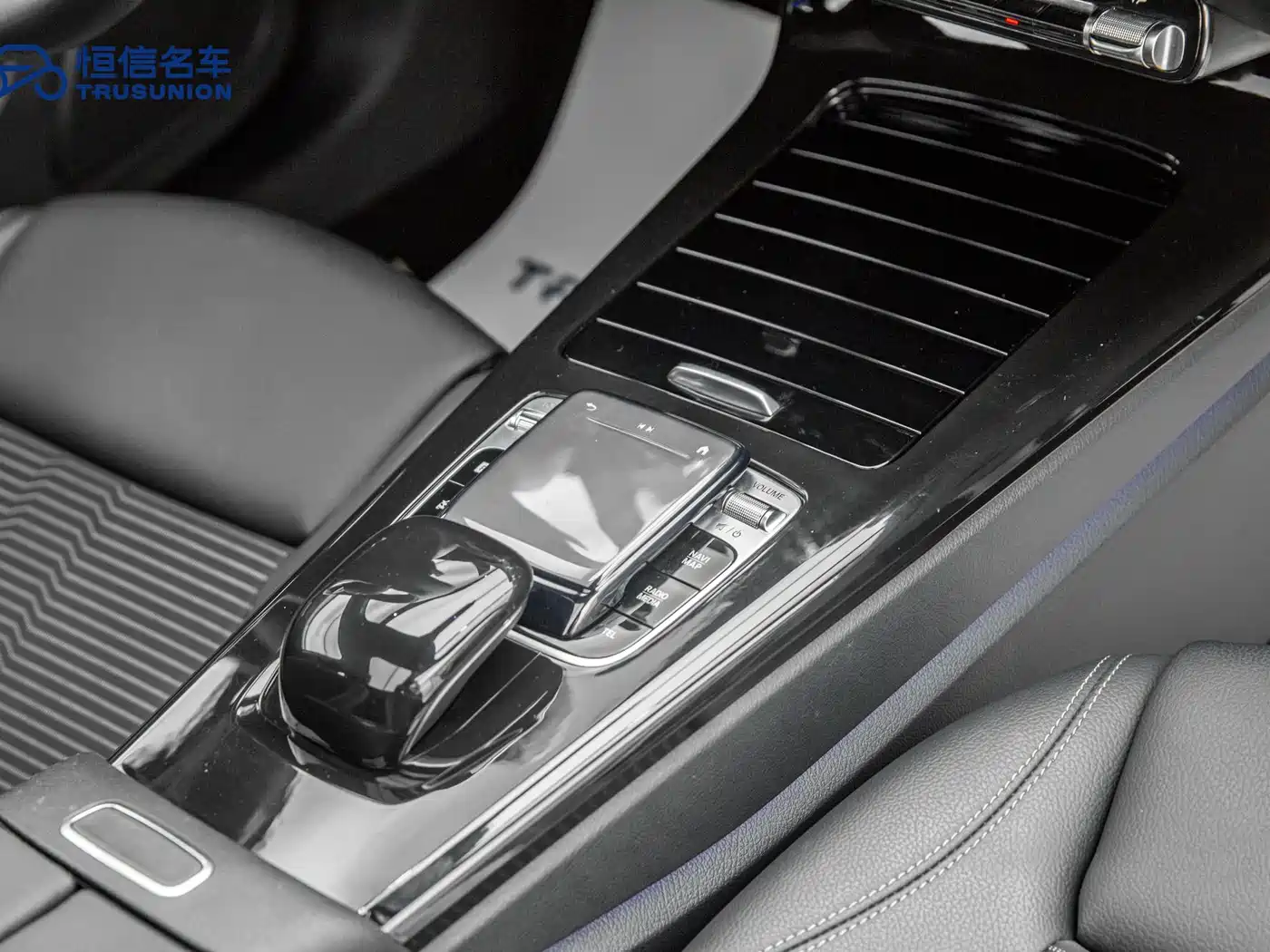 Mercedes-Benz A-Class (Import) 2019 A 200 Dynamic Version фото 17