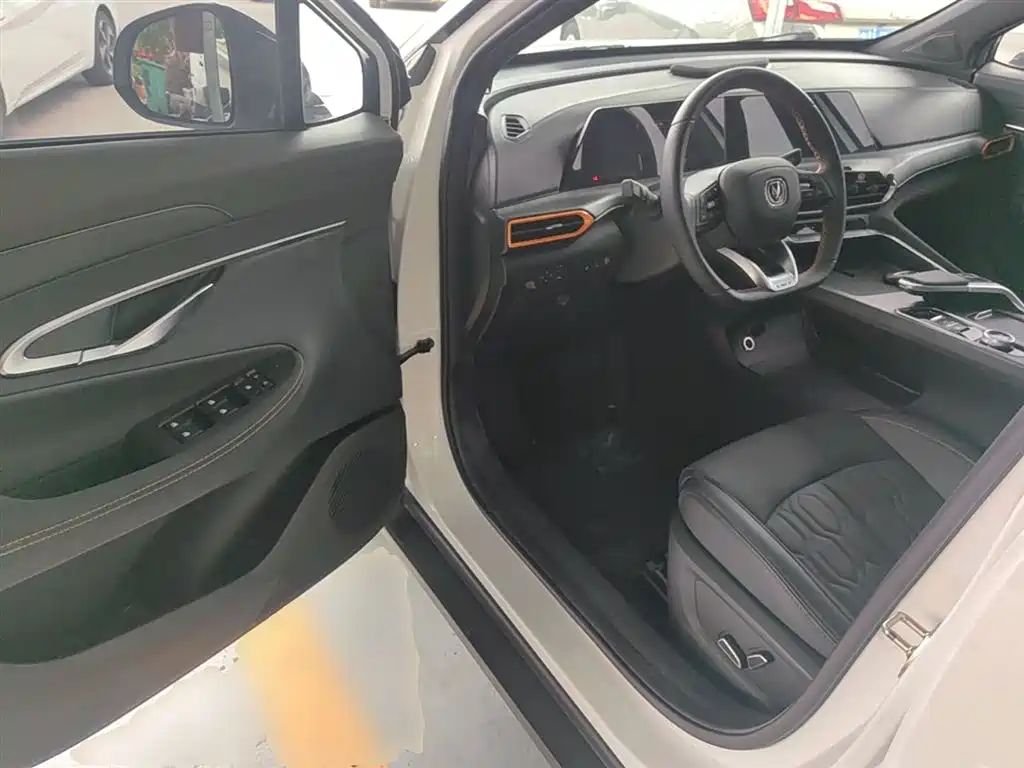 CHANGAN UNI-T