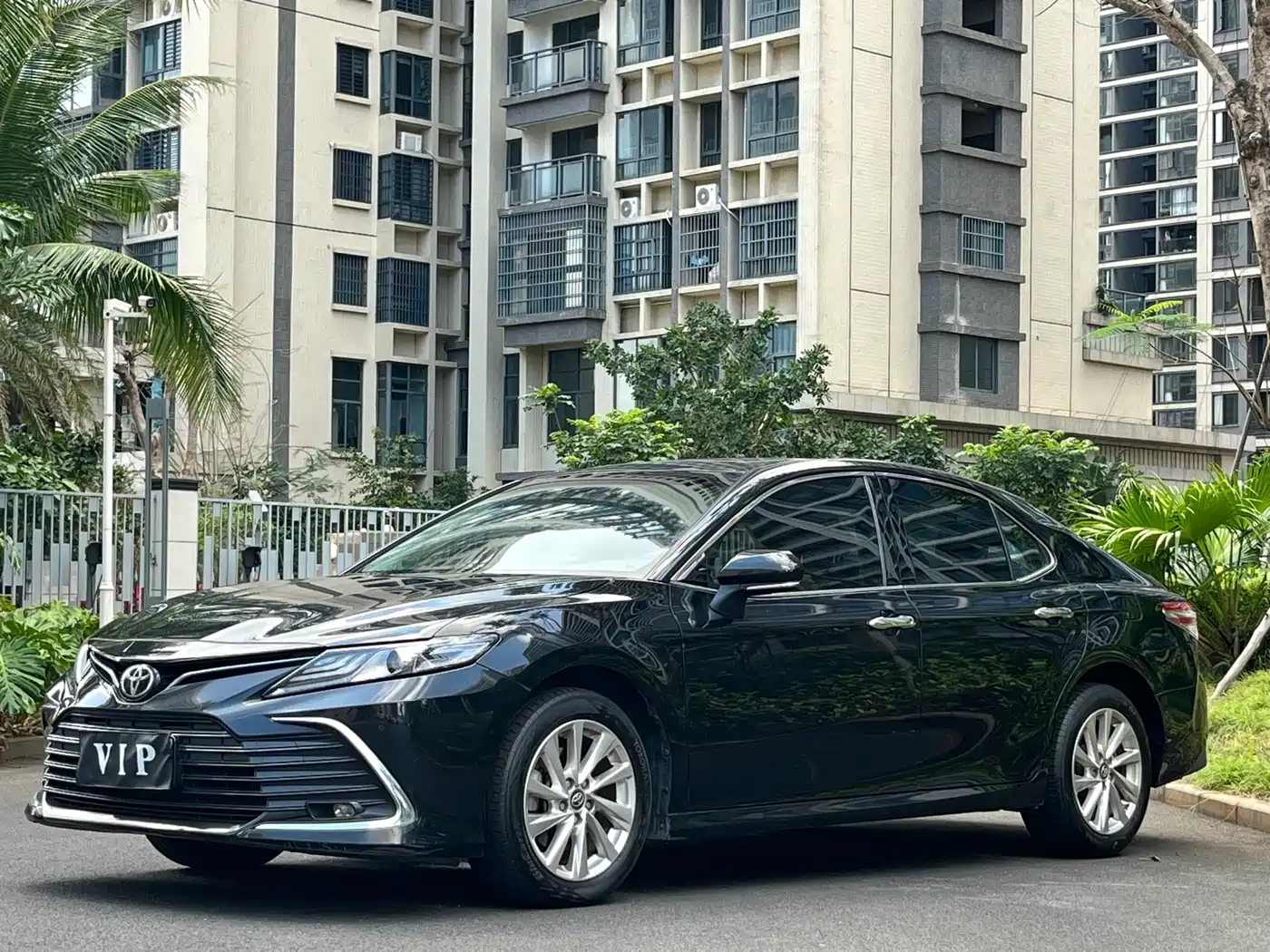 Toyota Camry 2023 2.0G Luxury Edition фото 10